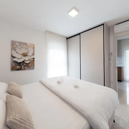 アパート Pinjuh *